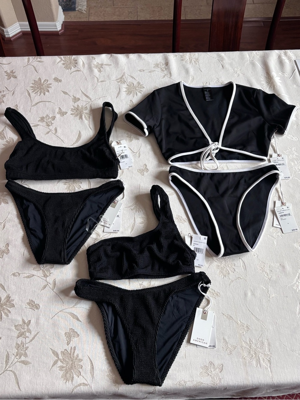 NWT Good American Bathing Suit $350 BUNDLE Small/Medium Bikini Bottoms and Tops